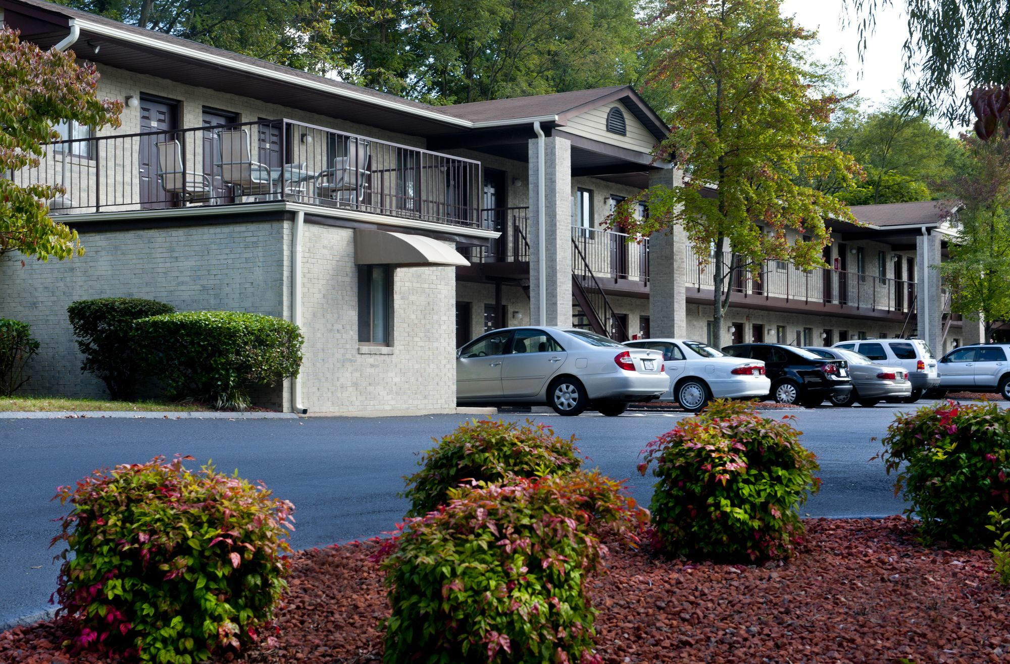 Affordable Corporate Suites Of Overland Drive Roanoke Exterior foto